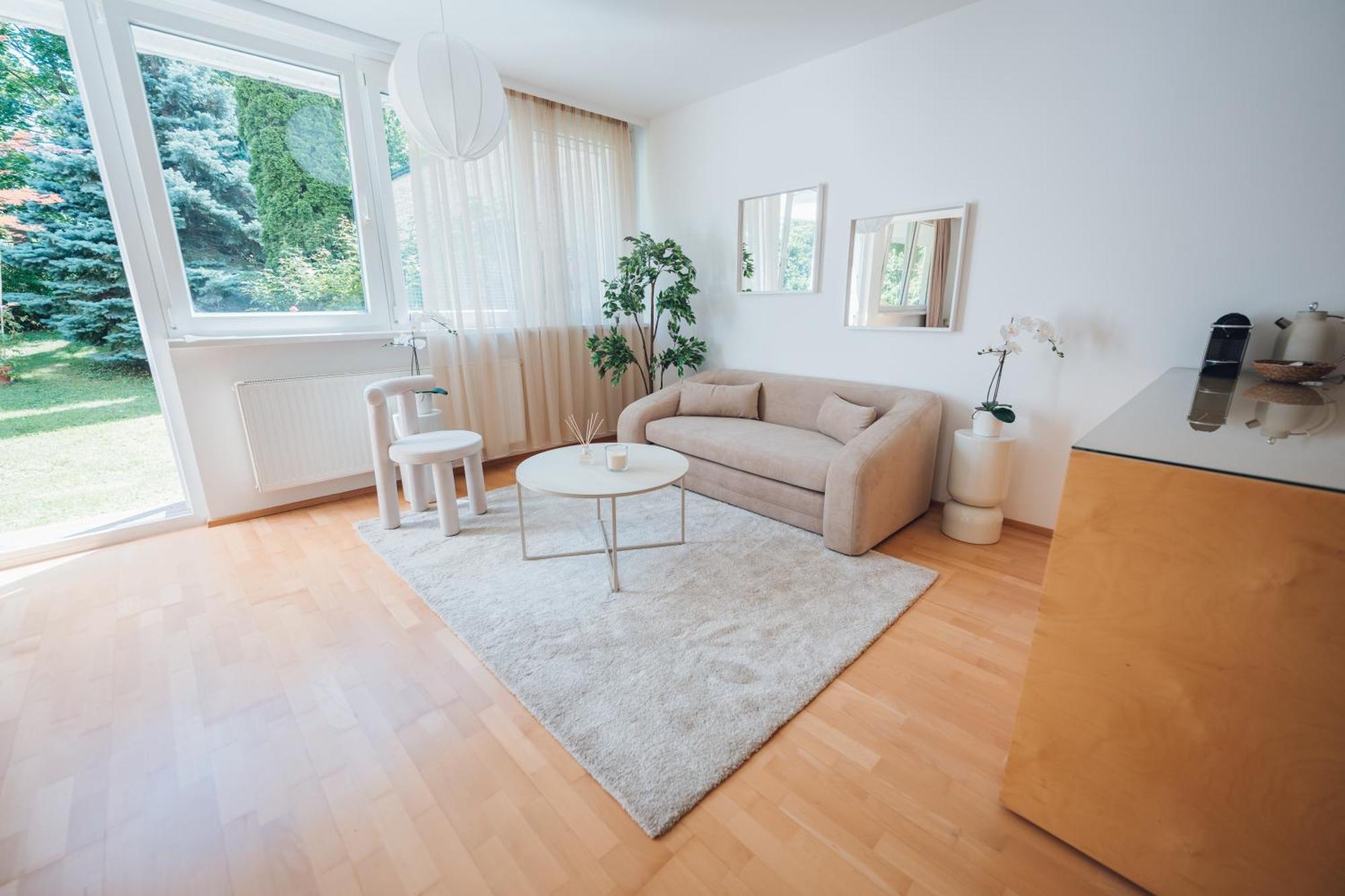 Bezauberndes Mit Privatem Garten Apartment Wien
